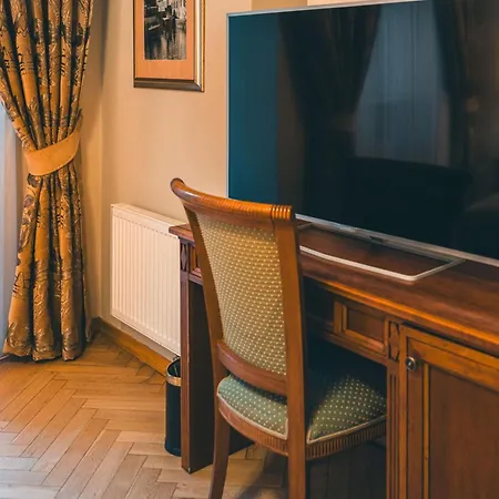 Appia Residences Hotel
