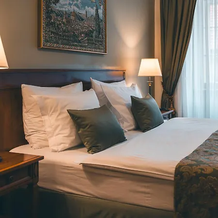 Hotel Appia Residences 4*