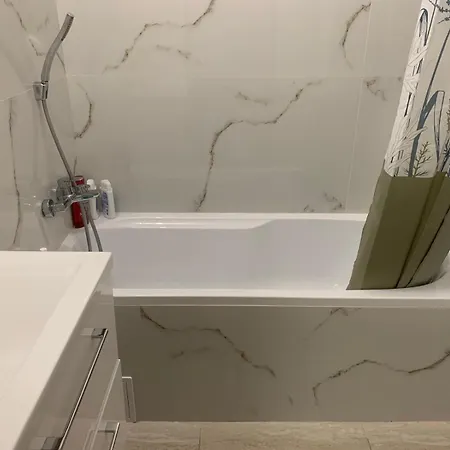Apartment Emperor In *