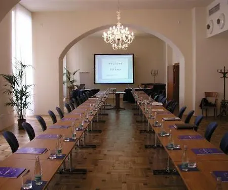 Modra Ruze Aparthotel