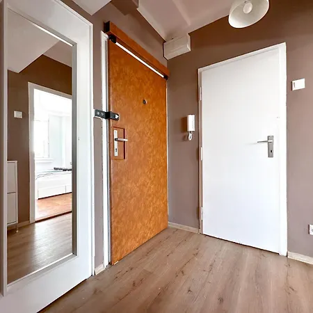 Eden Slavia Apartment