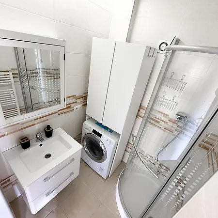 Eden Slavia Apartment