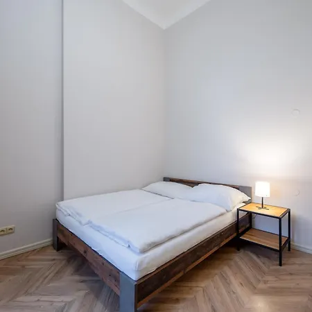 Palace Petrarca Apartment *
