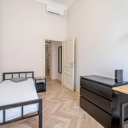 Apartment Palace Petrarca