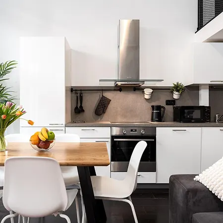 Apartments With Large Balcony, Parking Prague Apartment *