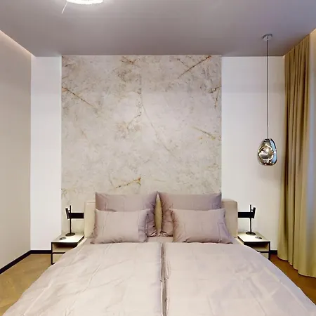 Apartamento Naprstek Castle View *