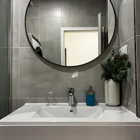 A New Apartment, Free Parking, Close To The Center Apartment Prague