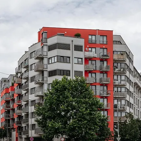Days - Bright - Balcony - Private Parking * Prag