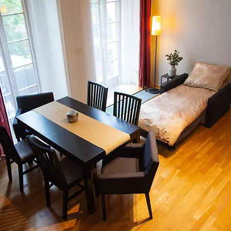 Apartament Centre Garden With Parking *