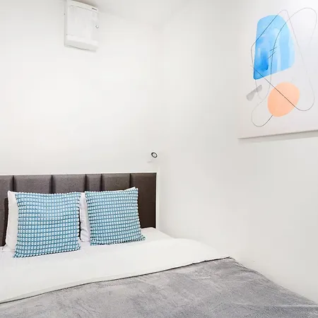 Apartments With Large Balcony, Parking Prague Apartment Prague