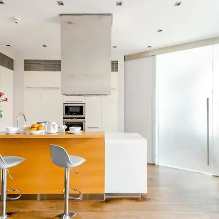 Apartamento Days - Designer - 1bdr - Workspace - Imac - Netflix
