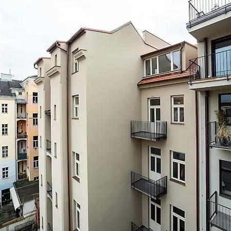 Apartment Amazing 2-bedroom With Terrace And Air-condition *
