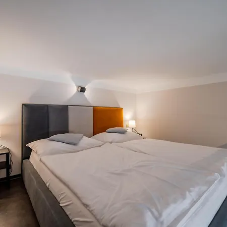 Palace Petrarca Apartment *