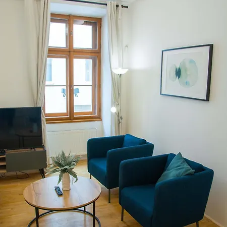 Apartment Centre With Parking *