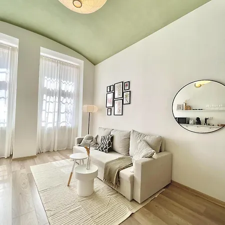 Cozy, Natural Ground Base Apartment, Apartment