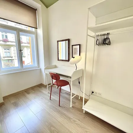 Apartment Cozy, Natural Ground Base Apartment,