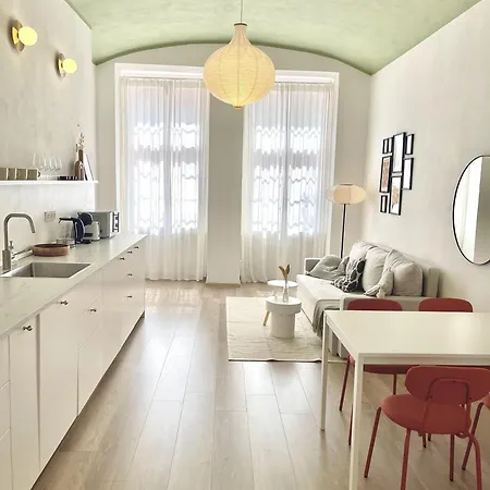 Apartment Cozy, Natural Ground Base Apartment,