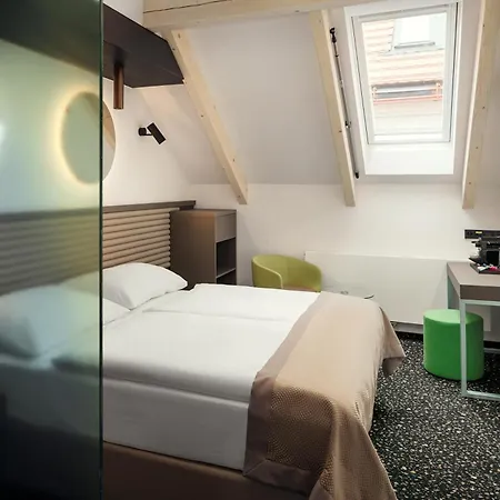 Ea Embassy 4* Praha