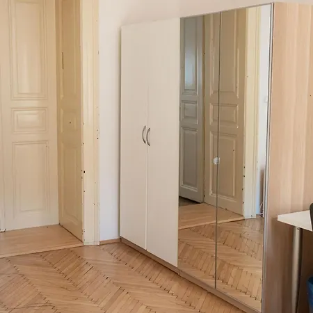 Apartments In Mala Strana - 10 Minutes From Charles Bridge Apartment Prague