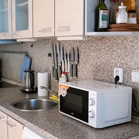 Apartments In Mala Strana - 10 Minutes From Charles Bridge Prague