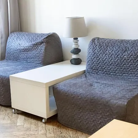 Apartments In Mala Strana - 10 Minutes From Charles Bridge *
