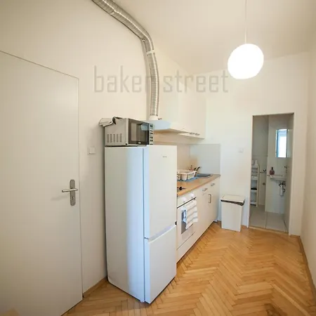 Apartment One Bedroom Close To Castle Prague