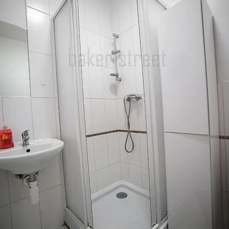 One Bedroom Close To Castle * Prague