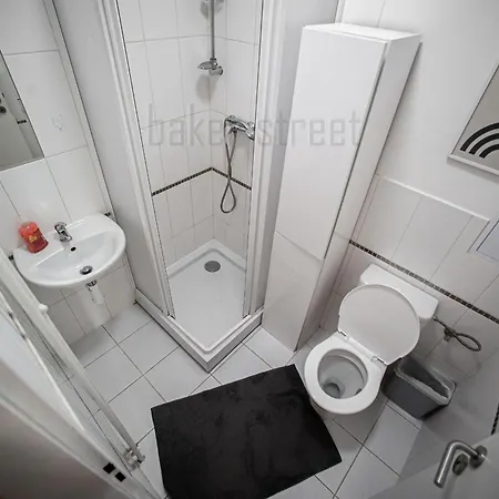One Bedroom Close To Castle * Prague