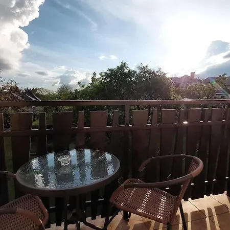 Klasicky Dum, 5 Loznic , 5 Bedrooms, Holiday home Prague