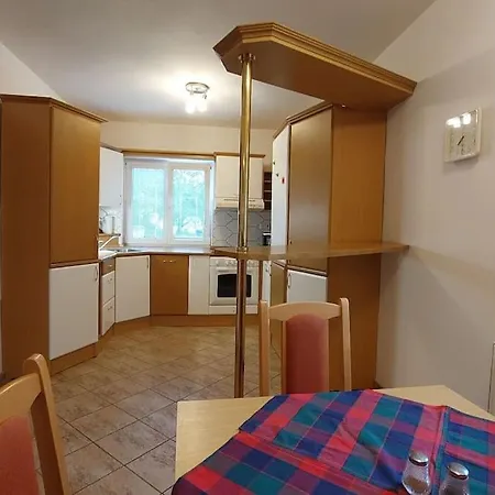 Klasicky Dum, 5 Loznic , 5 Bedrooms, *
