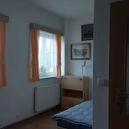 Klasicky Dum, 5 Loznic , 5 Bedrooms, Prague