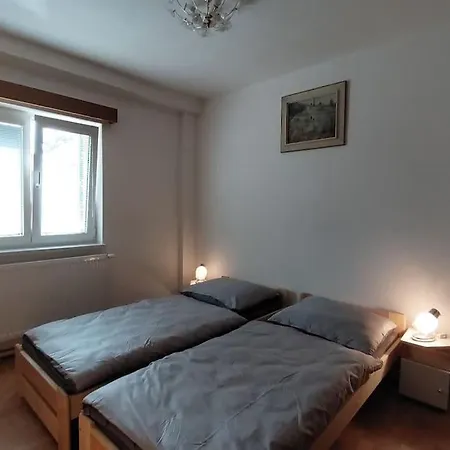 Holiday home Klasicky Dum, 5 Loznic , 5 Bedrooms,