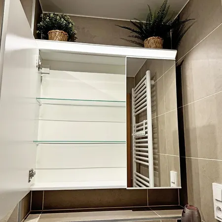 New Studio, King Bed, Free Parking, Terrace Apartment Prague