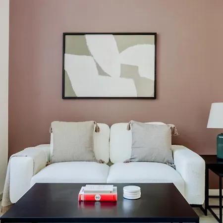 Blueground Rostovska Str Renovated Furnished Prg-19 Apartment