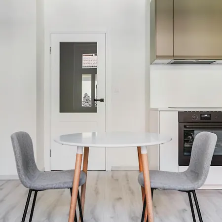 Blueground Rostovska Str Renovated Furnished Prg-19 Prague