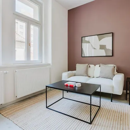 Blueground Rostovska Str Renovated Furnished Prg-19