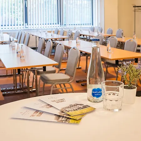 Globus Hotel