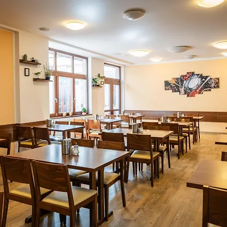 Globus Hotel