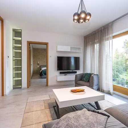 Wishlist Residences - Karlin Free Parking *