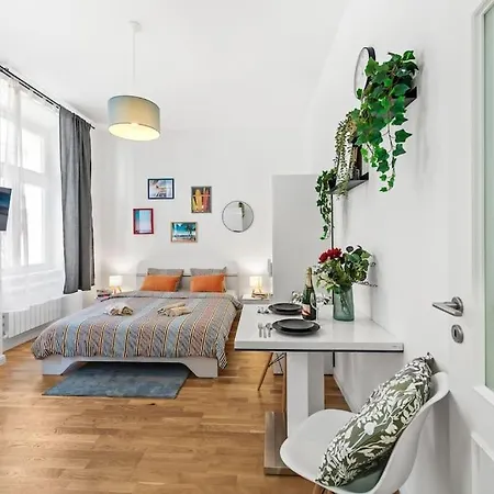 Boho Brand New Studio Apartment *