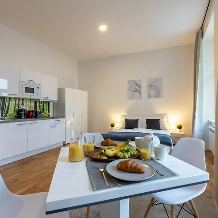 Petrska Apartment