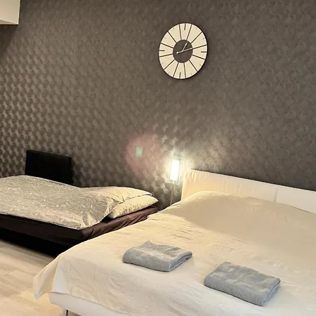 Jeseniova Apartment