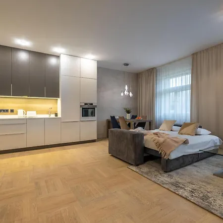 Apartmán Chic & New Town By Subway *