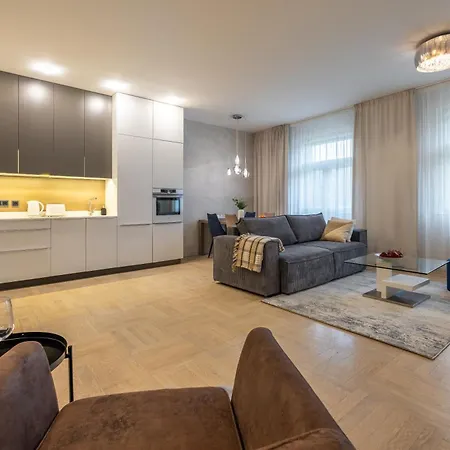 Apartmán Chic & New Town By Subway