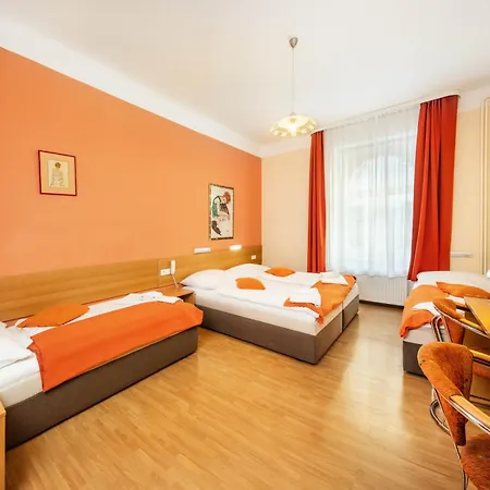 Golden Garni 3*