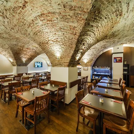 阿奇博尔德酒店 酒店 4*