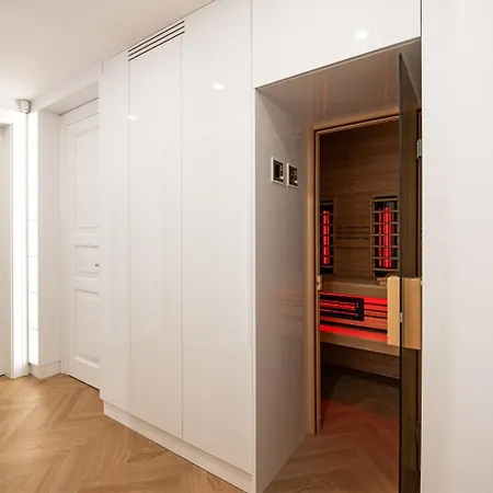 Designovy Heaven S Krbem A Saunou Na Prazskych Vinohradech * Prague