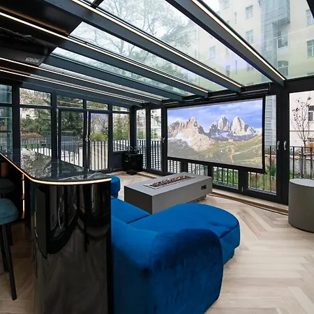 Designovy Heaven S Krbem A Saunou Na Prazskych Vinohradech