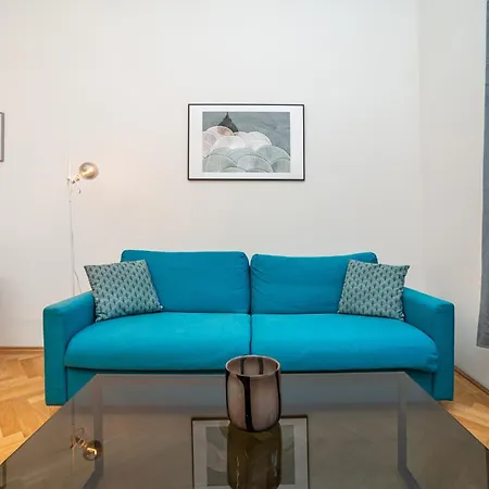Cute With The Terrace And Ac Apartment
