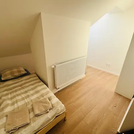 Apartament New Sunny Rooftop With A Terrace 10-15 Minutes Drive From Centre